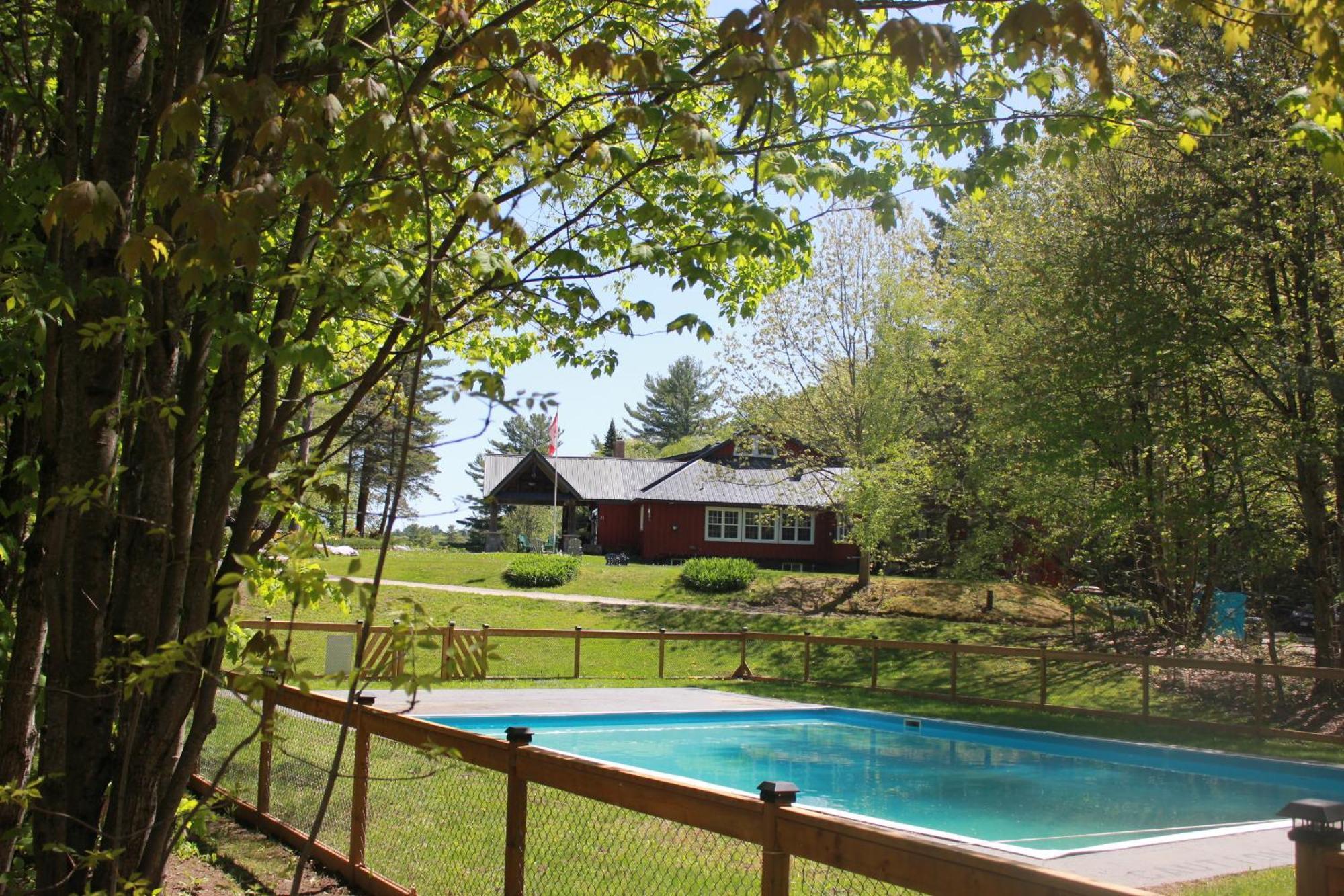 Trillium Resort & Spa Port Sydney Exterior photo
